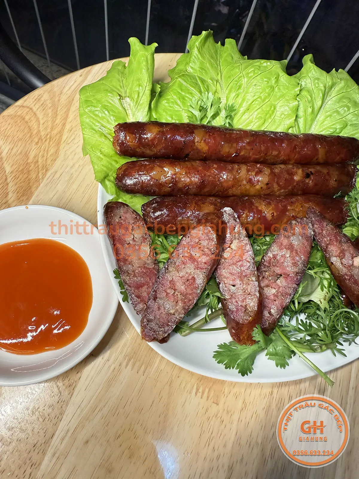 Lạp xưởng gác bếp Gia Hưng