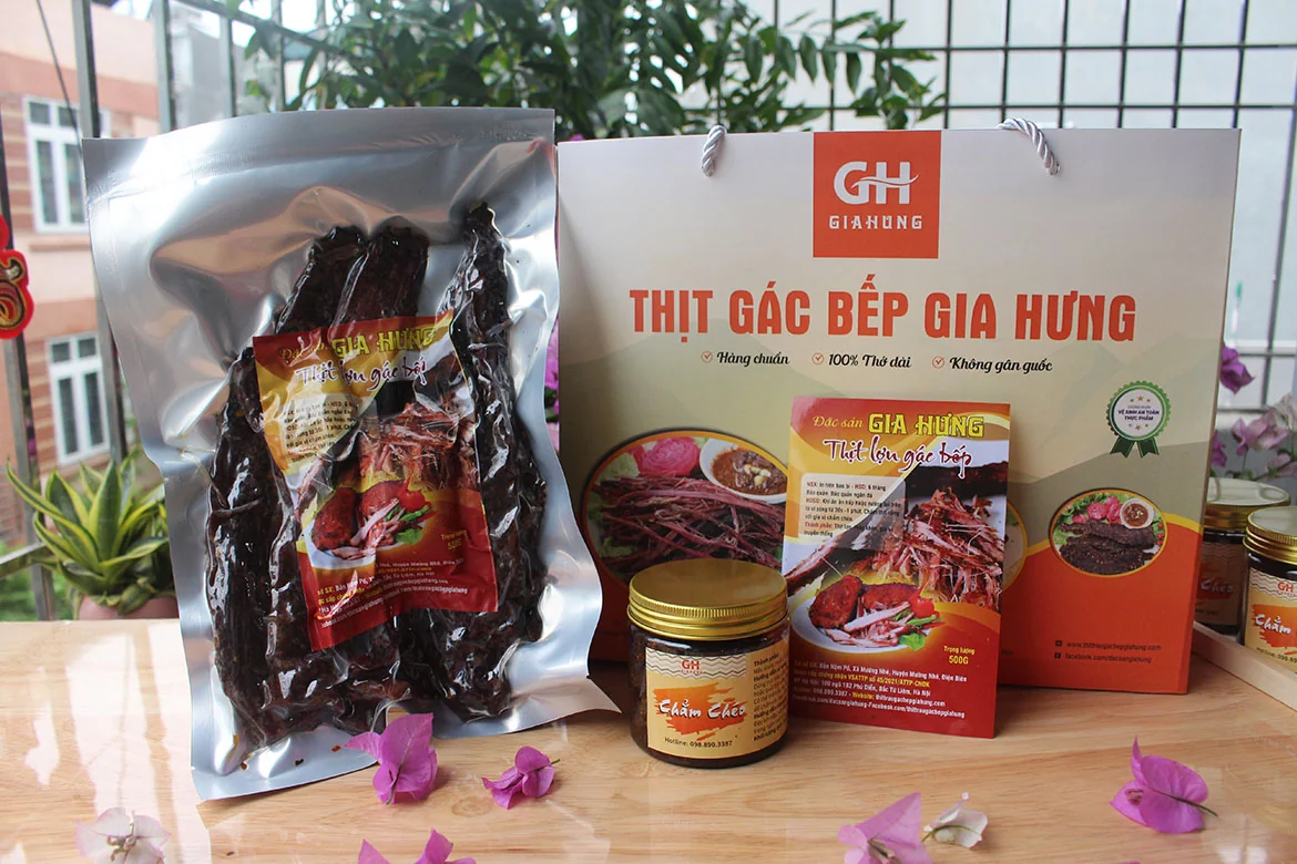 Set thịt lợn gác bếp Gia Hưng làm quà biếu