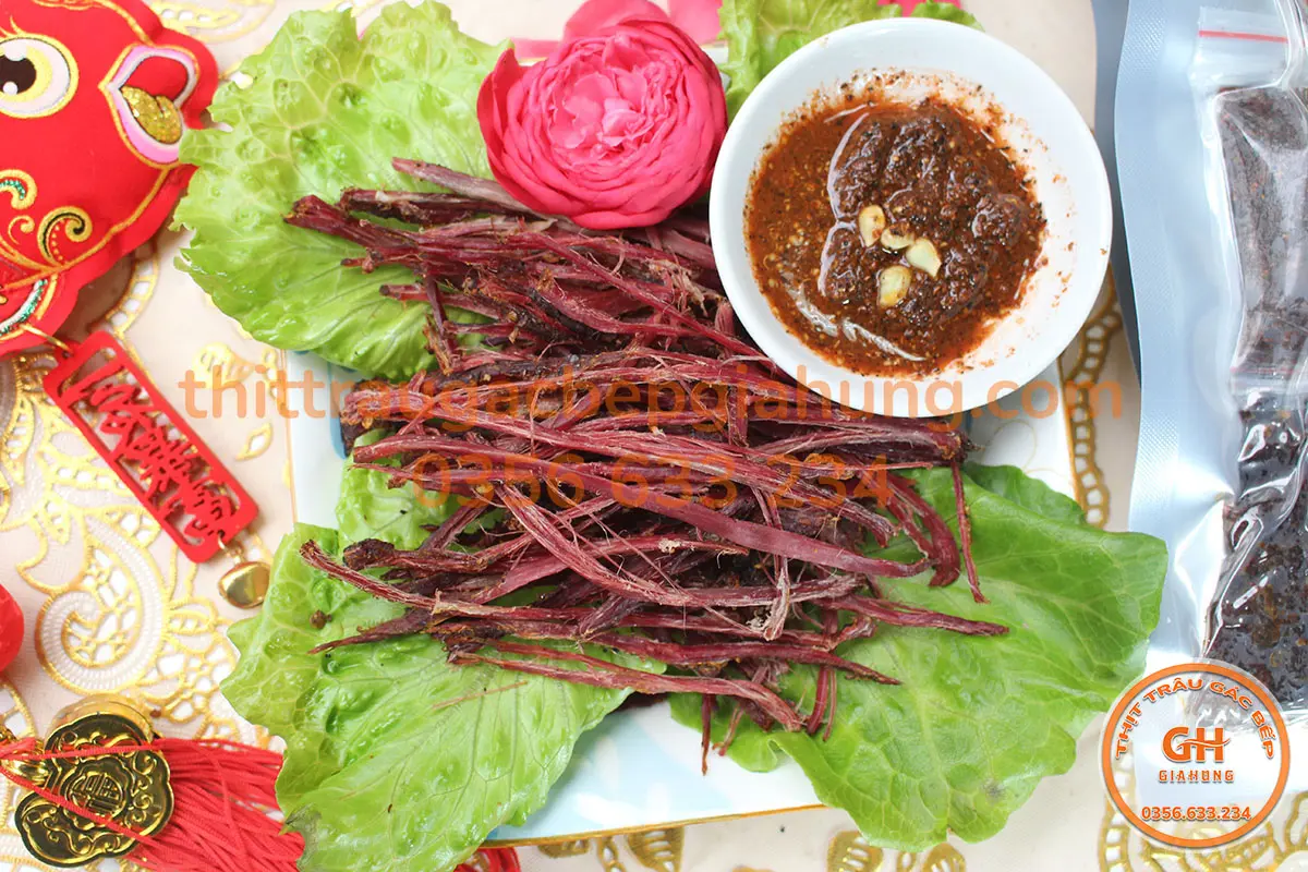 Thịt trâu gác bếp